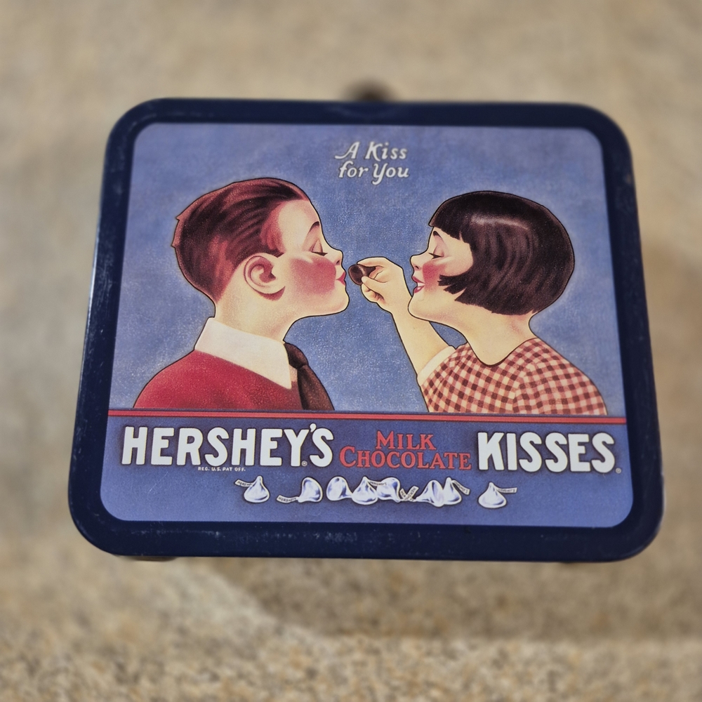 Vintage Hershey Mini Tin Lunchbox